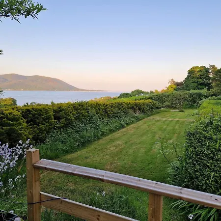 Stunning Location, Omeath O Meith