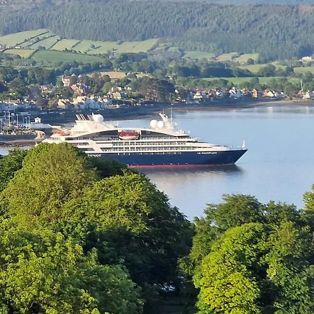 Stunning Location, Omeath