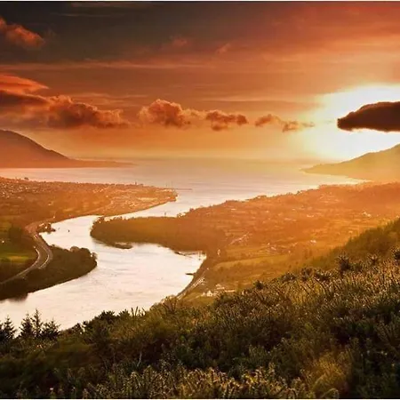 Stunning Location, Omeath בית נופש O Meith