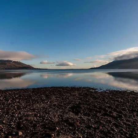 Stunning Location, Omeath O Meith