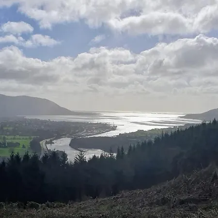 Stunning Location, Omeath