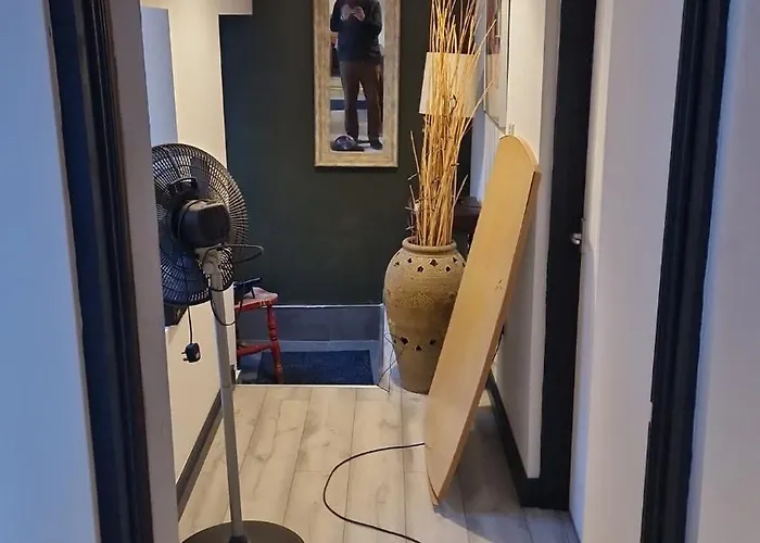 Stunning Location, Omeath O Meith