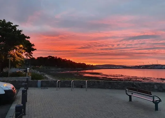 Stunning Location, Omeath O Meith