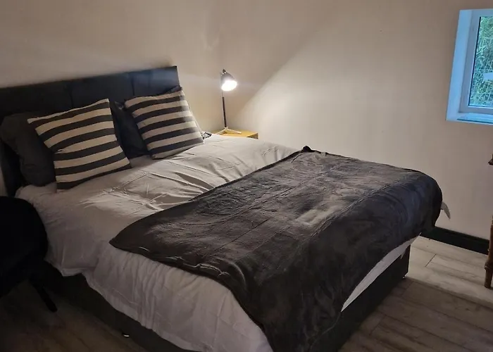 Stunning Location, Omeath Feriehus *