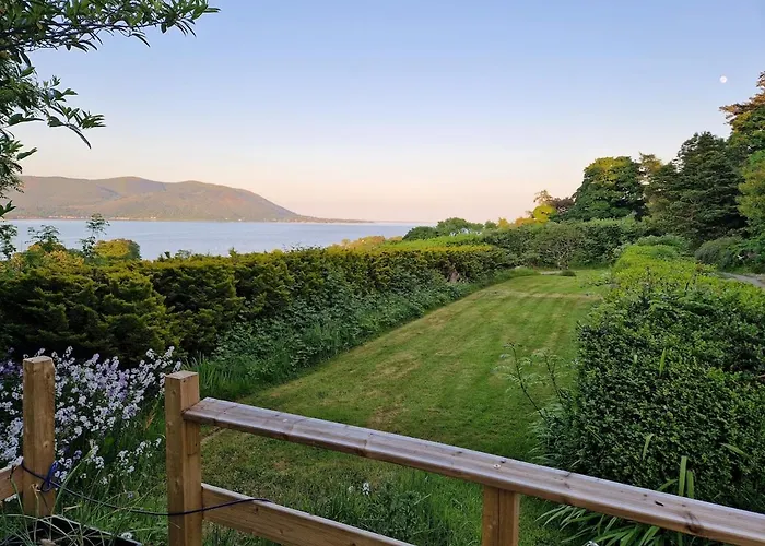 Stunning Location, Omeath O Meith
