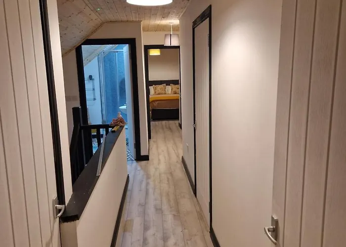 Stunning Location, Omeath