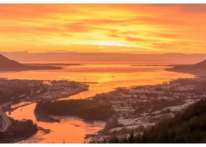 Stunning Location, Omeath Feriehus