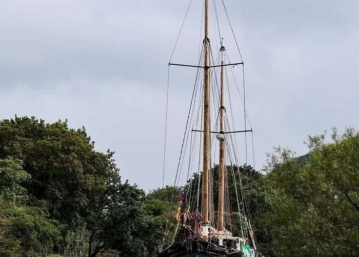 Stunning Location, Omeath *