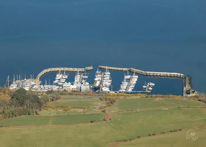 Stunning Location, Omeath Feriehus *